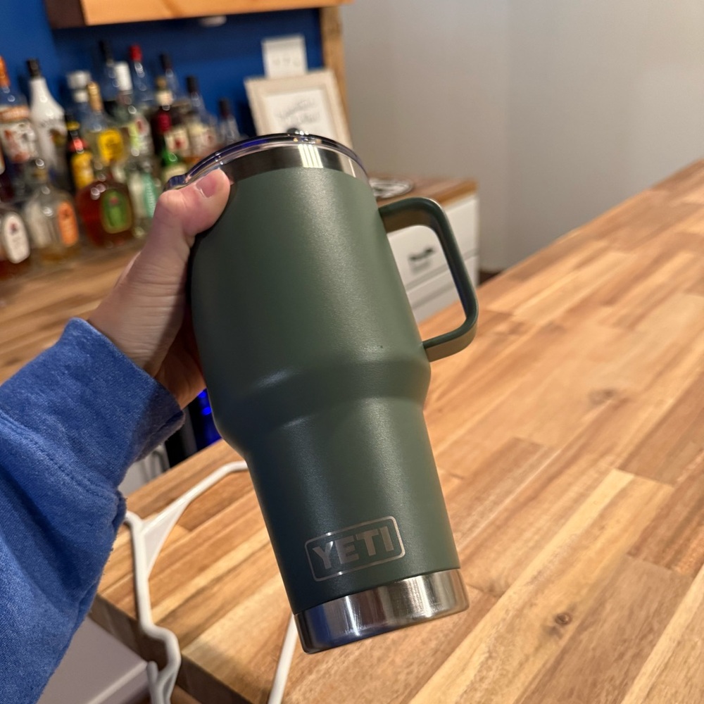 YETI Camp Green 25oz Rambler